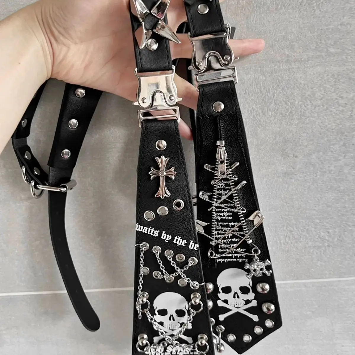 2Y2K Girl Women Men Couples Gift Goth Lazy JK Ties Punk Chain Neck Tie Gothic Adjustable Pre-Tied Necktie Evening Bowtie Clothes
2Y2K Girl Women Men Couples Gift Goth Lazy JK Ties Punk Chain Neck Tie Gothic Adjustable Pre-Tied Necktie Evening Bowtie Clothes