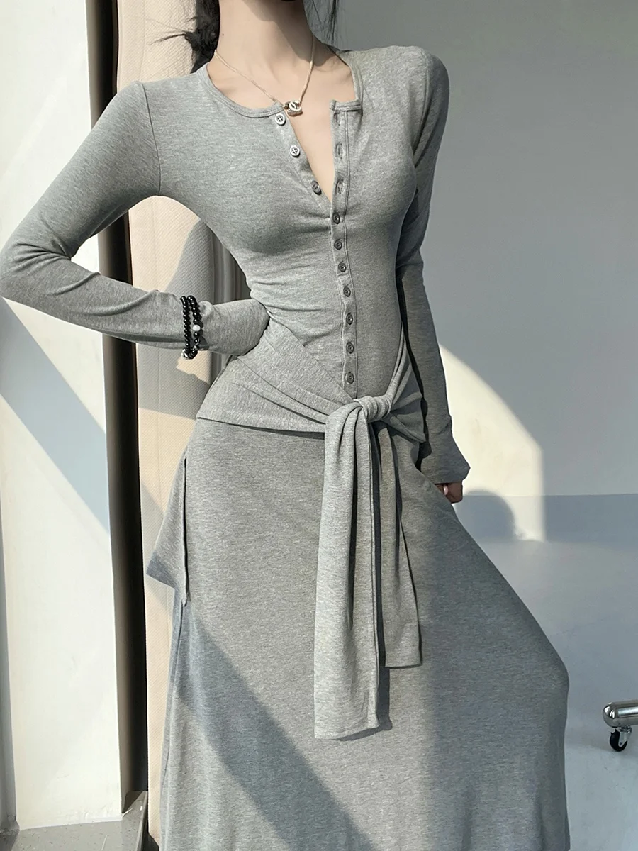 Slim Fit round Neck Single Button Long Dress Women's Autumn High Waist Fake Two-Piece Style Belted Wrap around Skirt Dress
Slim Fit round Neck Single Button Long Dress Women's Autumn High Waist Fake Two-Piece Style Belted Wrap around Skirt Dress