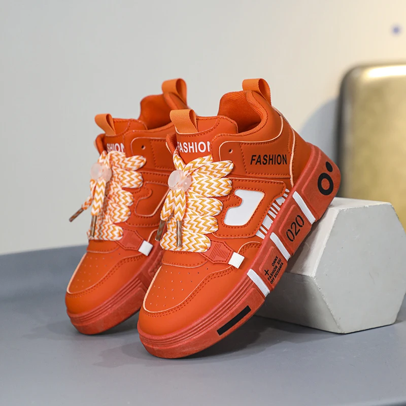 High top girls shoes Autumn 2025 new lightweight leather soft soled sports shoes students children non-slip shoes
High top girls shoes Autumn 2025 new lightweight leather soft soled sports shoes students children non-slip shoes