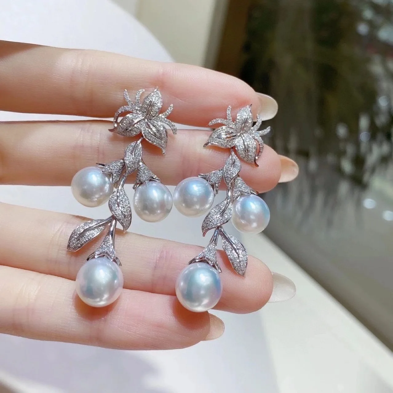 S925 Silver Pearl Earrings 5-9mm Natural Freshwater Edison Pearl Earrings Inlaid with High-quality Zircon Elegant and Exquisite
S925 Silver Pearl Earrings 5-9mm Natural Freshwater Edison Pearl Earrings Inlaid with High-quality Zircon Elegant and Exquisite