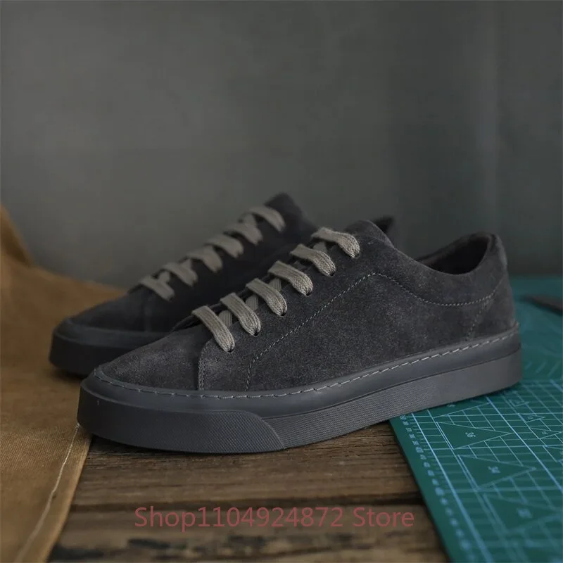 Spring Low-Top Cow Suede Sneakers Men's Trendy Genuine Leather Casual Shoes Male Retro Soft Sole Sport Leather Shoes Flats
Spring Low-Top Cow Suede Sneakers Men's Trendy Genuine Leather Casual Shoes Male Retro Soft Sole Sport Leather Shoes Flats