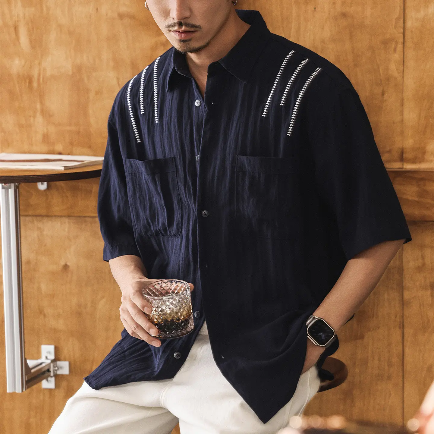 Vintage Mens Breathable Thin Wrinkle Shirt Short Sleeve Shoulder Stripe Embroidery Oversized Button Up Daily Casual Pocket Tops
Vintage Mens Breathable Thin Wrinkle Shirt Short Sleeve Shoulder Stripe Embroidery Oversized Button Up Daily Casual Pocket Tops