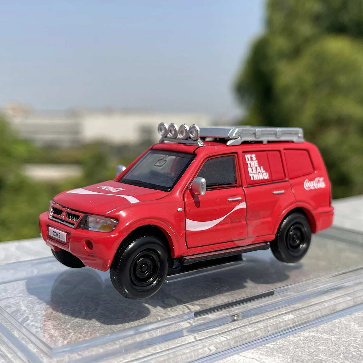 Масштаб 1:64, литой под давлением сплав Mitsubishi Pajero, внедорожник, игрушечная модель автомобиля, классические подарки для взрослых, коллекция сувениров, статический дисплей
Масштаб 1:64, литой под давлением сплав Mitsubishi Pajero, внедорожник, игрушечная модель автомобиля, классические подарки для взрослых, коллекция сувениров, статический дисплей