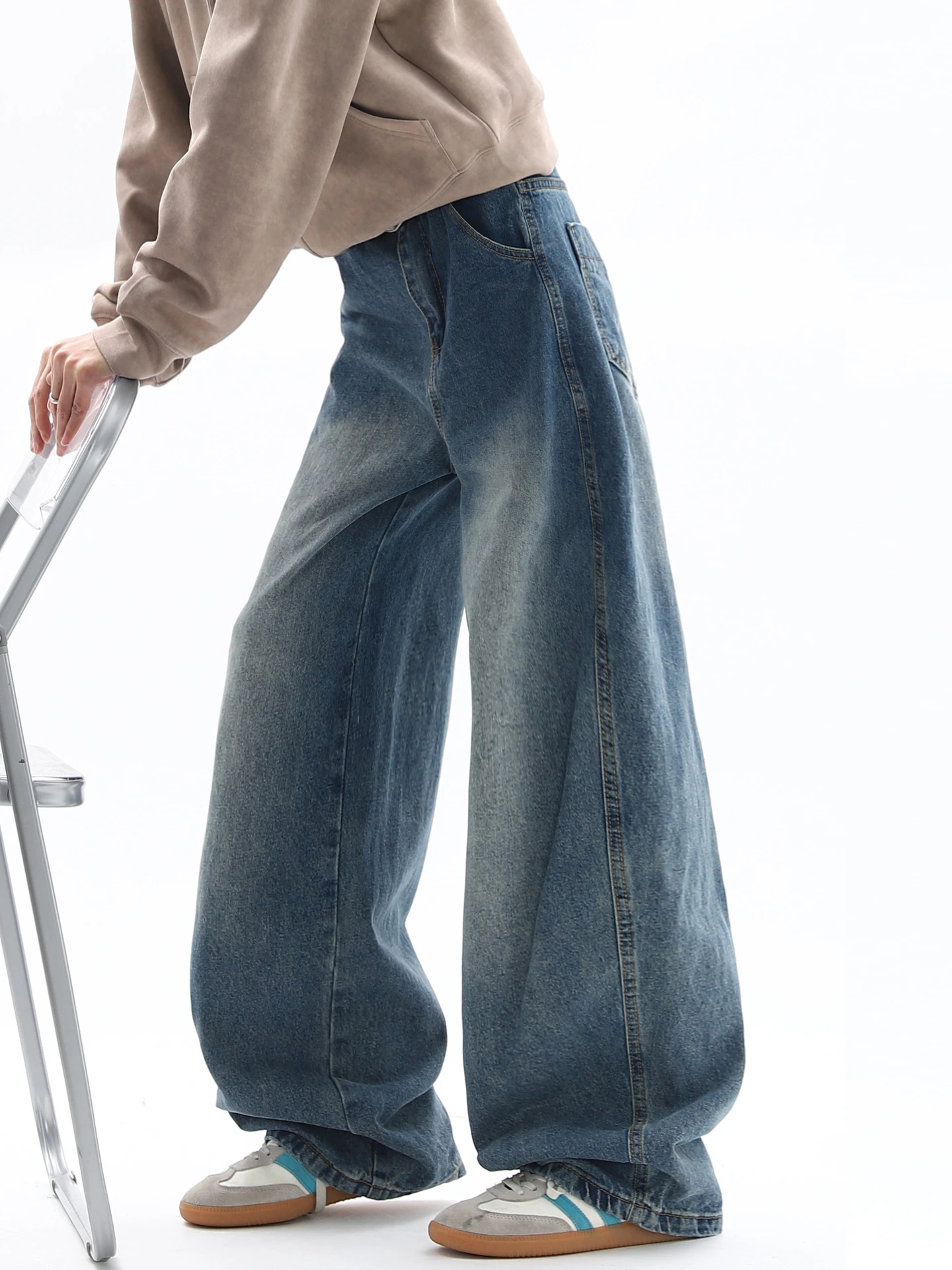 Мужские джинсы Wukong Has Sto Streetwear American Washed Old Knife: свободные, широкие, удлиненные, повседневные, из хлопка
Мужские джинсы Wukong Has Sto Streetwear American Washed Old Knife: свободные, широкие, удлиненные, повседневные, из хлопка