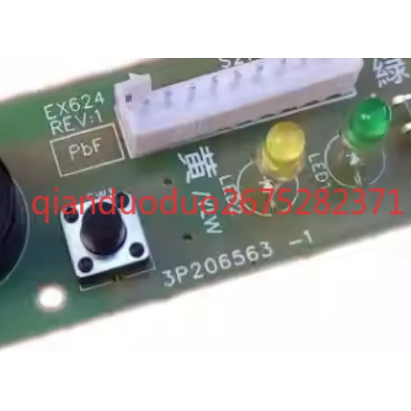 Daikin air conditioner remote control receiving board infrared temperature button 3P206563-1
Daikin air conditioner remote control receiving board infrared temperature button 3P206563-1
