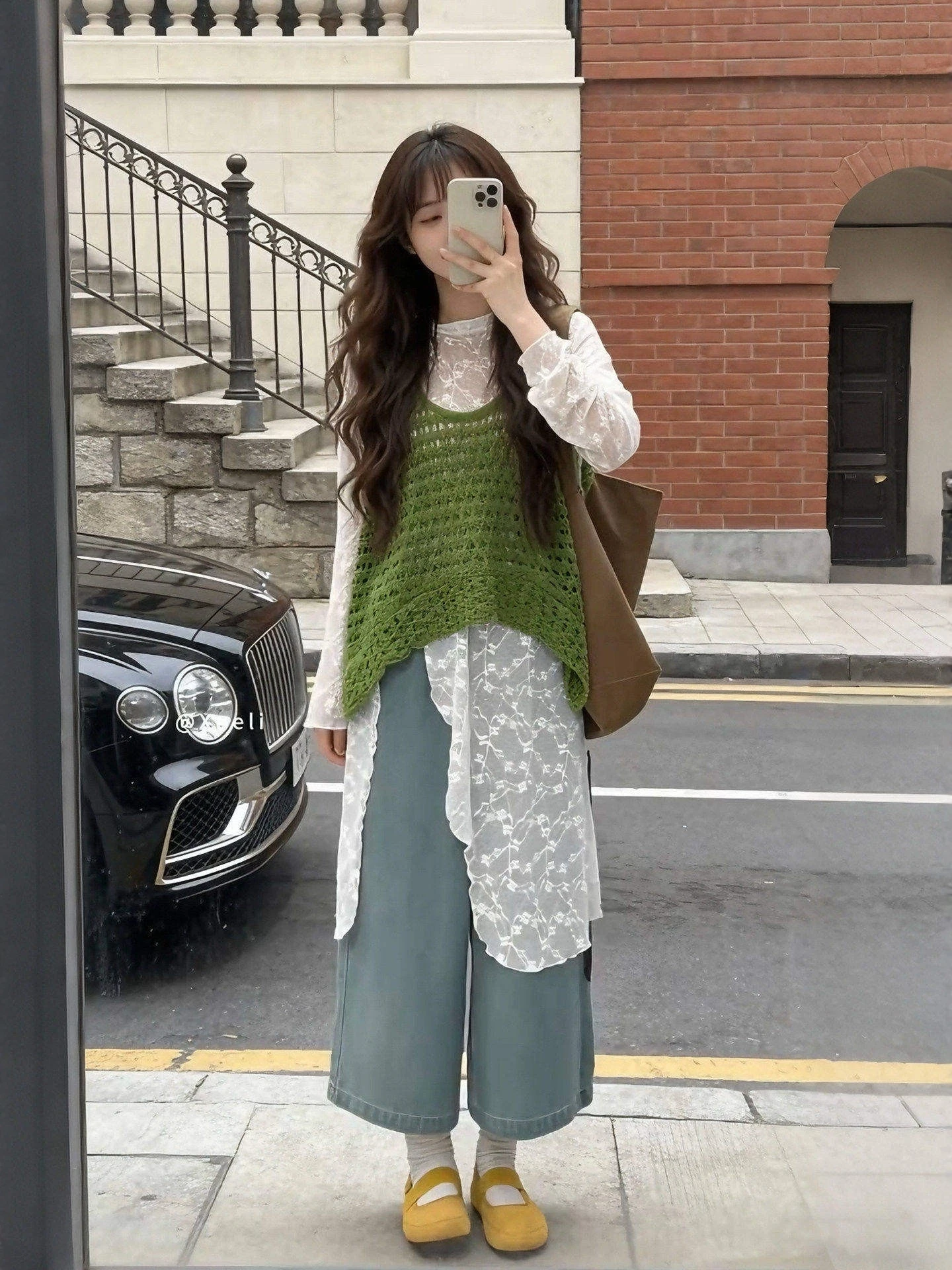 Early Spring Casual Chic Korean Style Three-Piece Set Base Shirt Layered Vest Draped Jeans for Women Comfortable Loose Fit
Early Spring Casual Chic Korean Style Three-Piece Set Base Shirt Layered Vest Draped Jeans for Women Comfortable Loose Fit