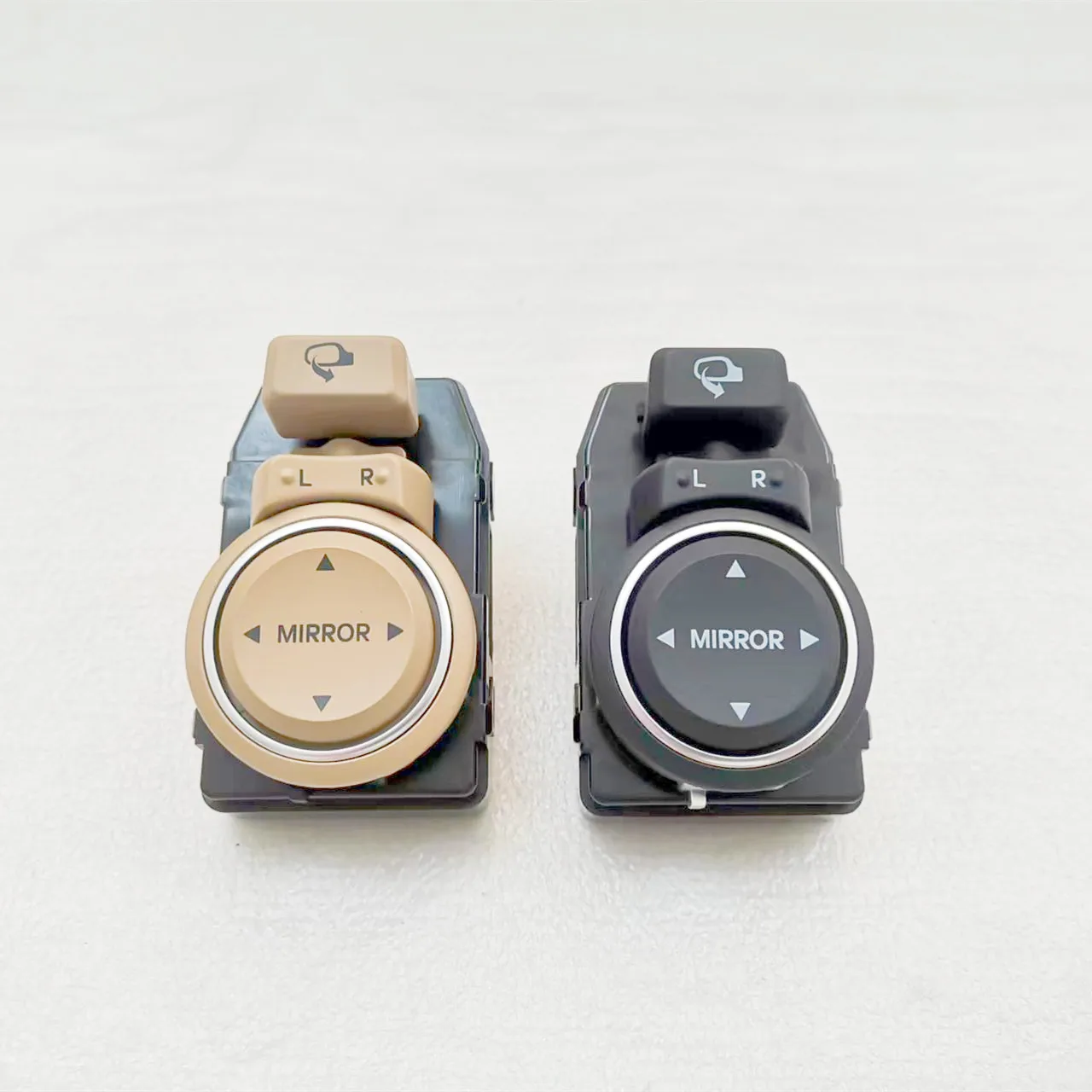 1pc for Hyundai Sonata 8th Reverse mirror switch button reflector adjustment folding switch
1pc for Hyundai Sonata 8th Reverse mirror switch button reflector adjustment folding switch