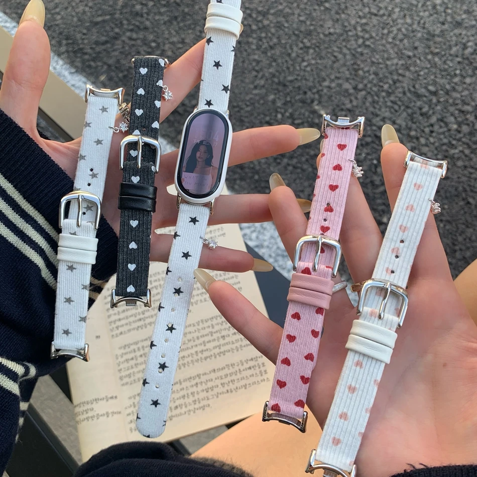 Кожаный браслет с бриллиантовой подвеской в форме звезды и сердца для Xiaomi Mi Band 10 8 9 Pro, ремешок Miband 9 Pro 8 Pro, сменные ремешки для умных часов
Кожаный браслет с бриллиантовой подвеской в форме звезды и сердца для Xiaomi Mi Band 10 8 9 Pro, ремешок Miband 9 Pro 8 Pro, сменные ремешки для умных часов