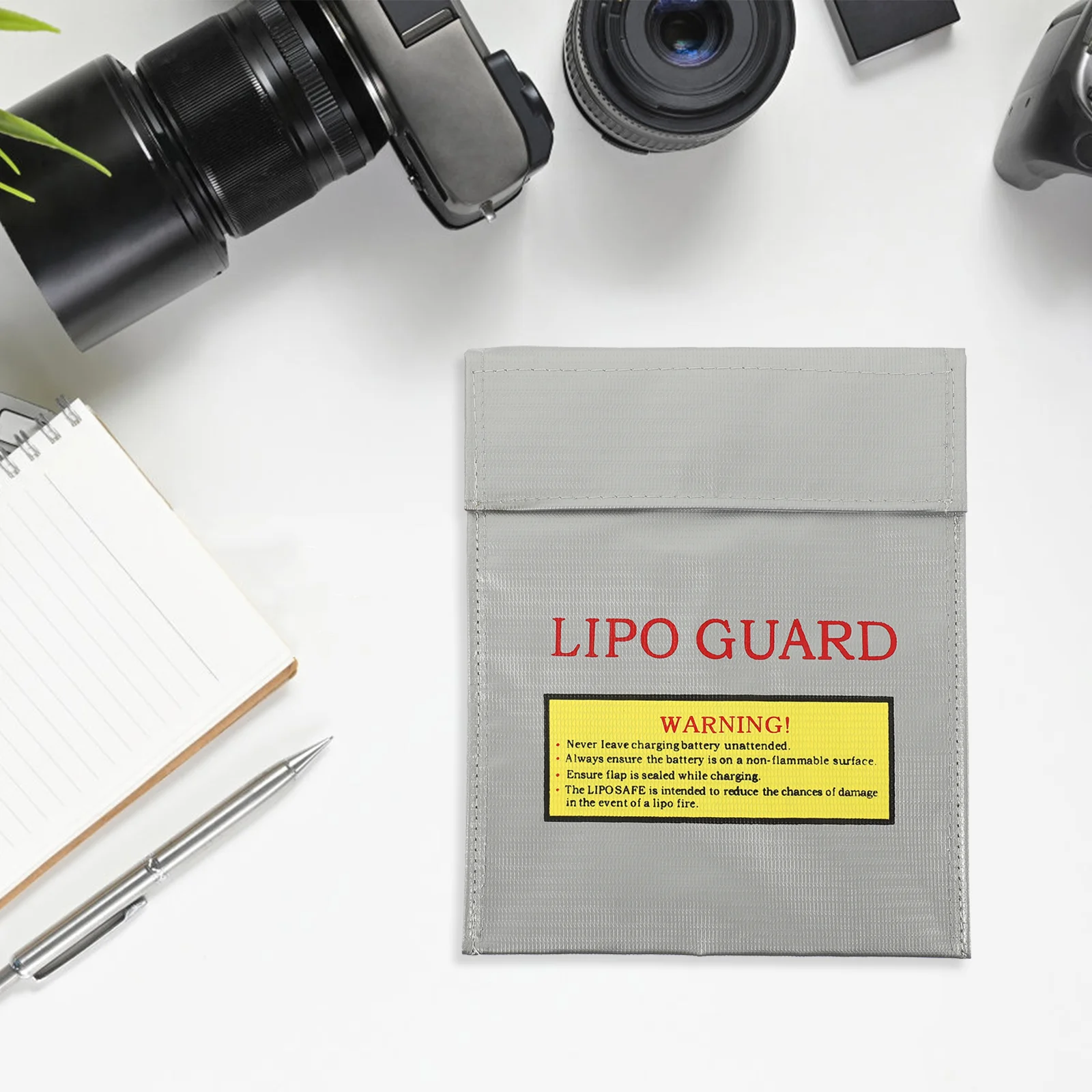 18x23cm Silver Lipo Bag Fireproof Fiber Pouch Protective Case for Charging Storage Camera Stabilizer
18x23cm Silver Lipo Bag Fireproof Fiber Pouch Protective Case for Charging Storage Camera Stabilizer