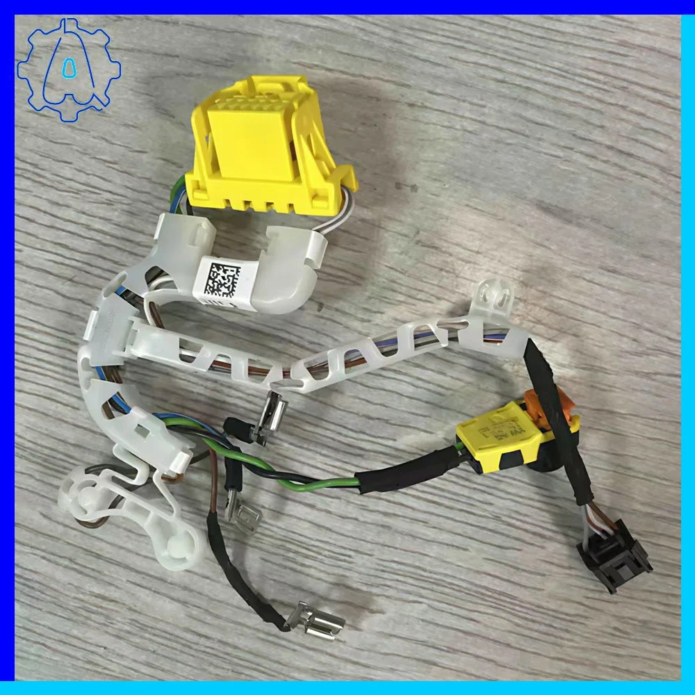 For VW Arteon Passat B8 variant Tiguan MK2 TAO T-Roc multifunctional steering wheel harness 5G0 971 584 AB 5G0971584AB
For VW Arteon Passat B8 variant Tiguan MK2 TAO T-Roc multifunctional steering wheel harness 5G0 971 584 AB 5G0971584AB