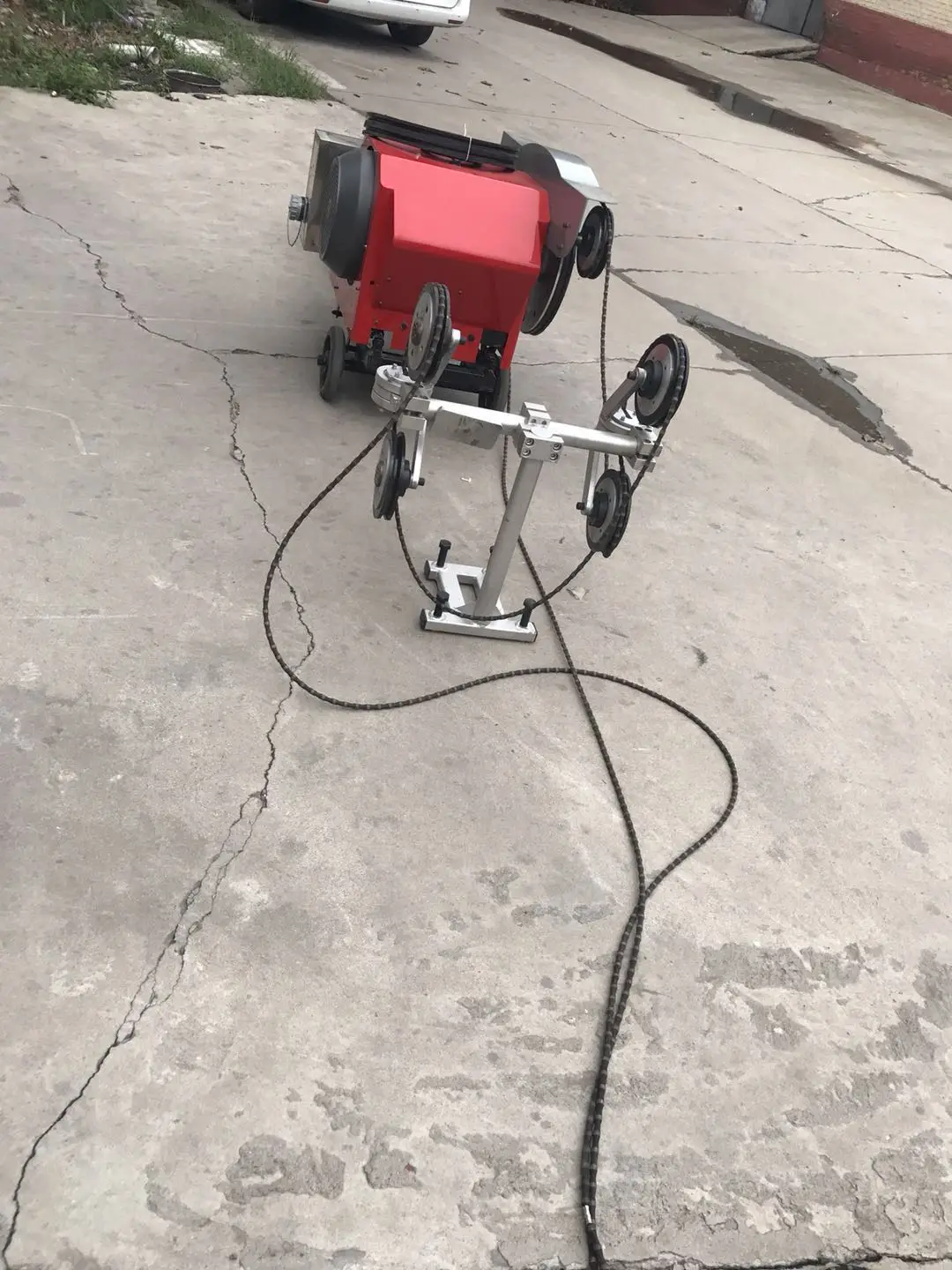 Portable Electric Rope Saw Hydraulic Concrete Cutting Equipment for Construction
Portable Electric Rope Saw Hydraulic Concrete Cutting Equipment for Construction