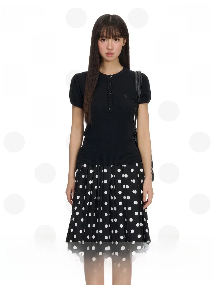 Футболка NECY Bla Cotton ort Sve с вышивкой в виде сердца Lo Design, облегающий женский топ с воротником Генри, весна-лето
Футболка NECY Bla Cotton ort Sve с вышивкой в виде сердца Lo Design, облегающий женский топ с воротником Генри, весна-лето