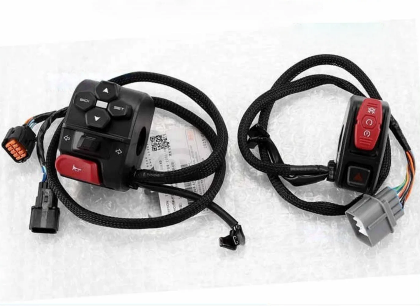 For cfmoto 450MT handle switch with horn button CF400-8A left and right ignition headlight switch assembly
For cfmoto 450MT handle switch with horn button CF400-8A left and right ignition headlight switch assembly