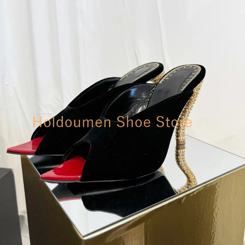 Women's Red Pointed Toe Mule Slippers Velvet U-Shaped Mouth Metal Strange Style Heel Slippers Summer New Style Trend Slippers
Women's Red Pointed Toe Mule Slippers Velvet U-Shaped Mouth Metal Strange Style Heel Slippers Summer New Style Trend Slippers