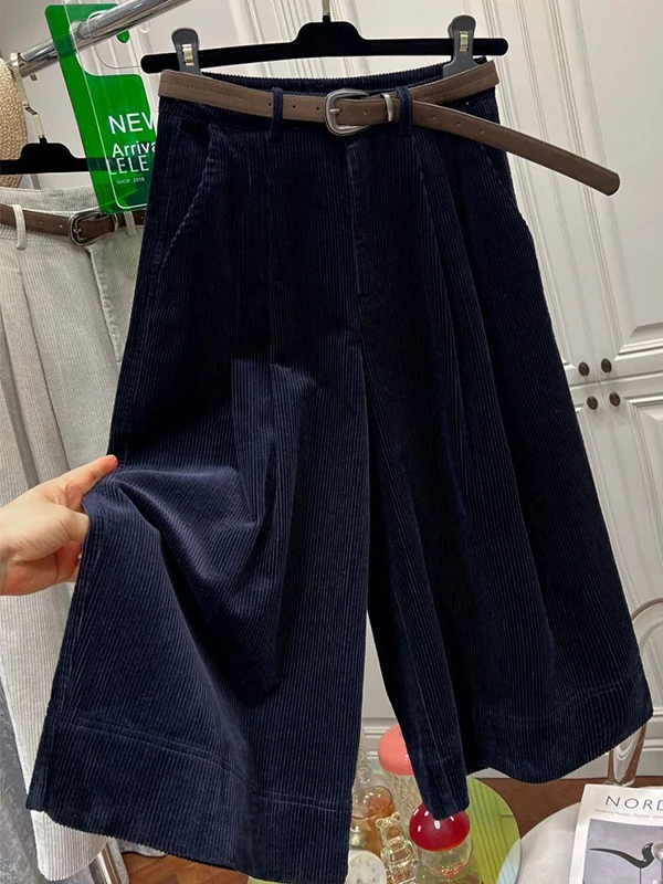 Extra Large Size Corduroy Wide Leg Pants Women's Loose Straight Cut Eighteen Inches Short plus Size French Style High Waist T...
Extra Large Size Corduroy Wide Leg Pants Women's Loose Straight Cut Eighteen Inches Short plus Size French Style High Waist T...