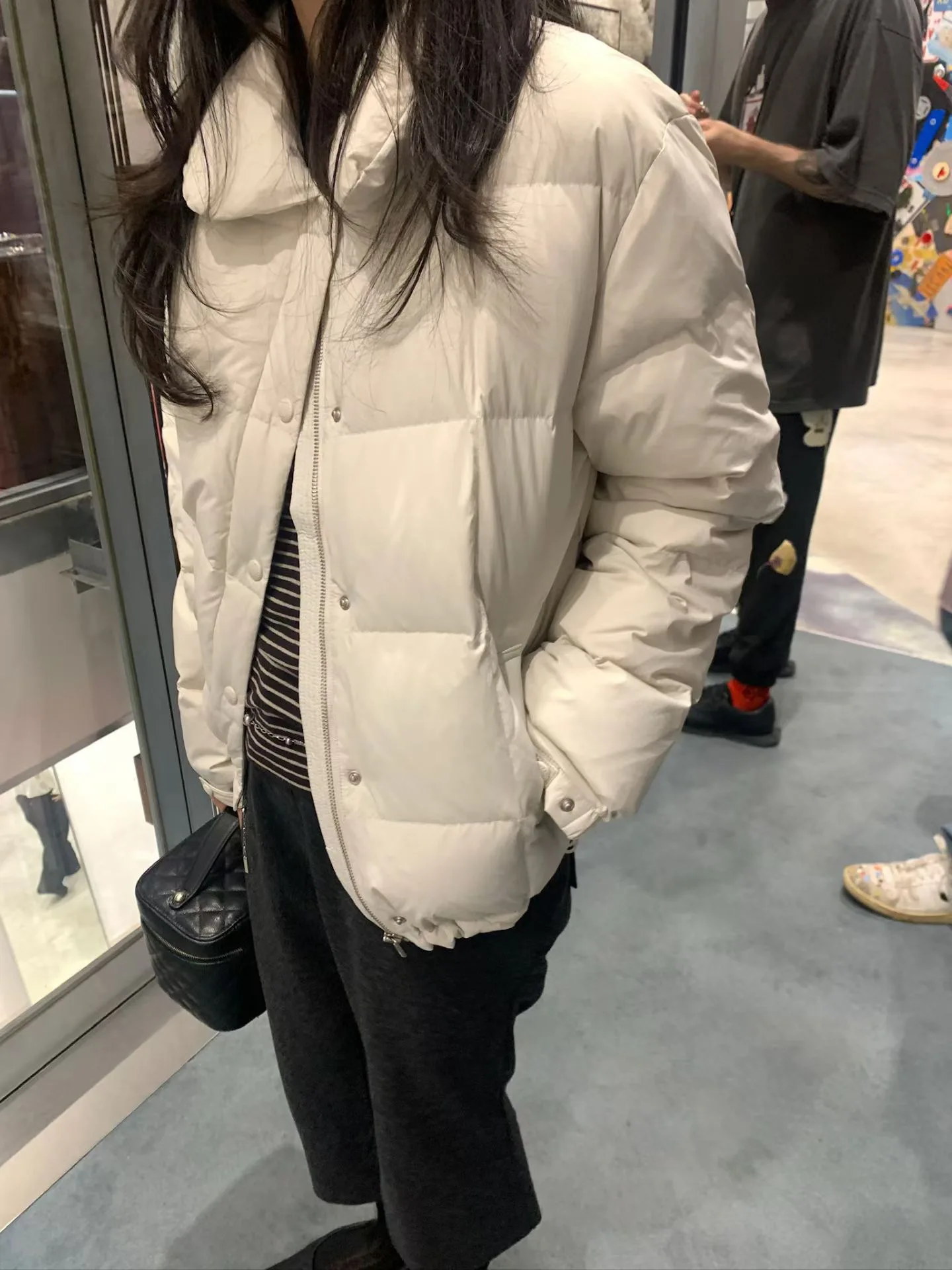 Casual ort Puffer Jaet Women's Loose Fit Versatile Korean Sle down Coat Warm Nylon Fabric Long Sve Regular Length
Casual ort Puffer Jaet Women's Loose Fit Versatile Korean Sle down Coat Warm Nylon Fabric Long Sve Regular Length
