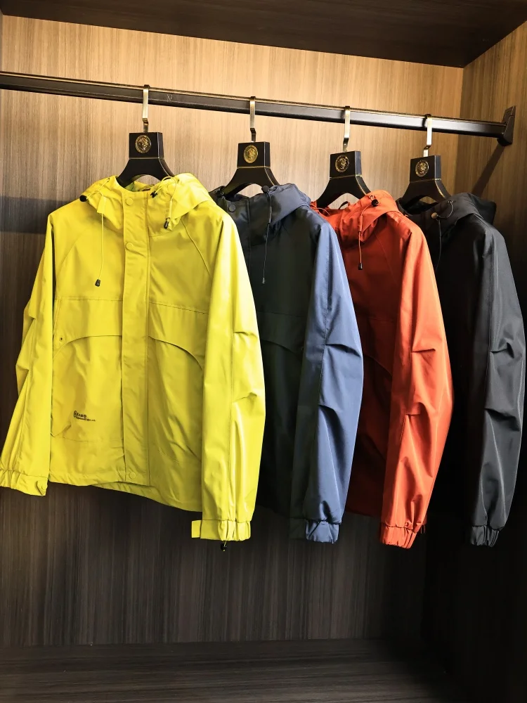 Waterproof Anti-tear Spring Outdoor Jacket Men's Slim Fit Hooded Knife Style Fashionable Casual Polyester Fiber Coat
Waterproof Anti-tear Spring Outdoor Jacket Men's Slim Fit Hooded Knife Style Fashionable Casual Polyester Fiber Coat