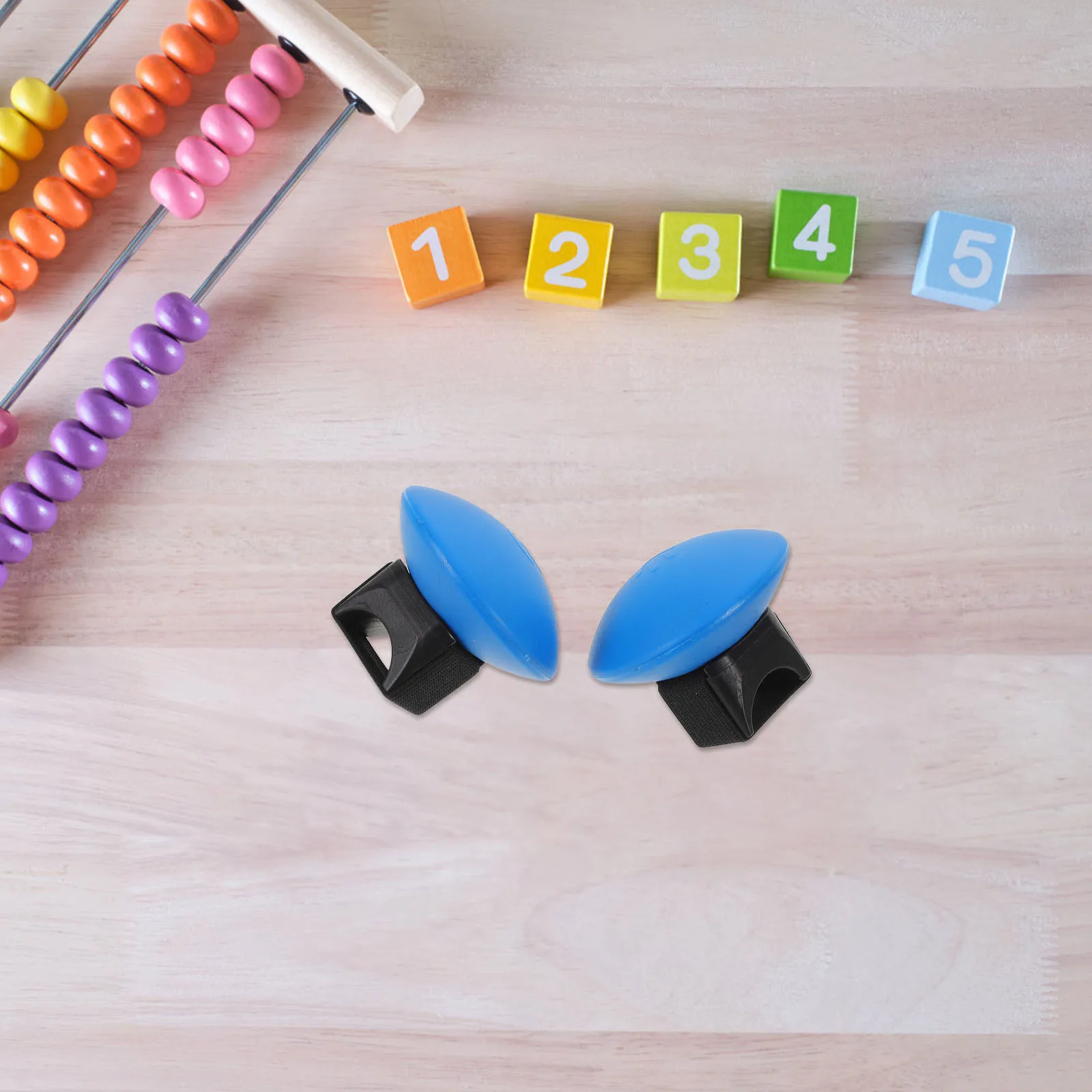 2Pcs Finger Sand Hammer African Drum Finger Shaker Music Percussion Instrument Accessories Rhythm Shaker for Kids Learning
2Pcs Finger Sand Hammer African Drum Finger Shaker Music Percussion Instrument Accessories Rhythm Shaker for Kids Learning