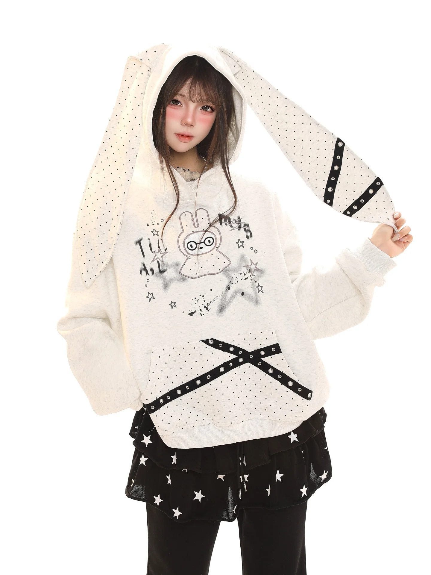 Модная женская толстовка с милым мультяшным принтом и ушками кролика, весенняя молодежная свободная толстовка на молнии с длинными рукавами
Модная женская толстовка с милым мультяшным принтом и ушками кролика, весенняя молодежная свободная толстовка на молнии с длинными рукавами