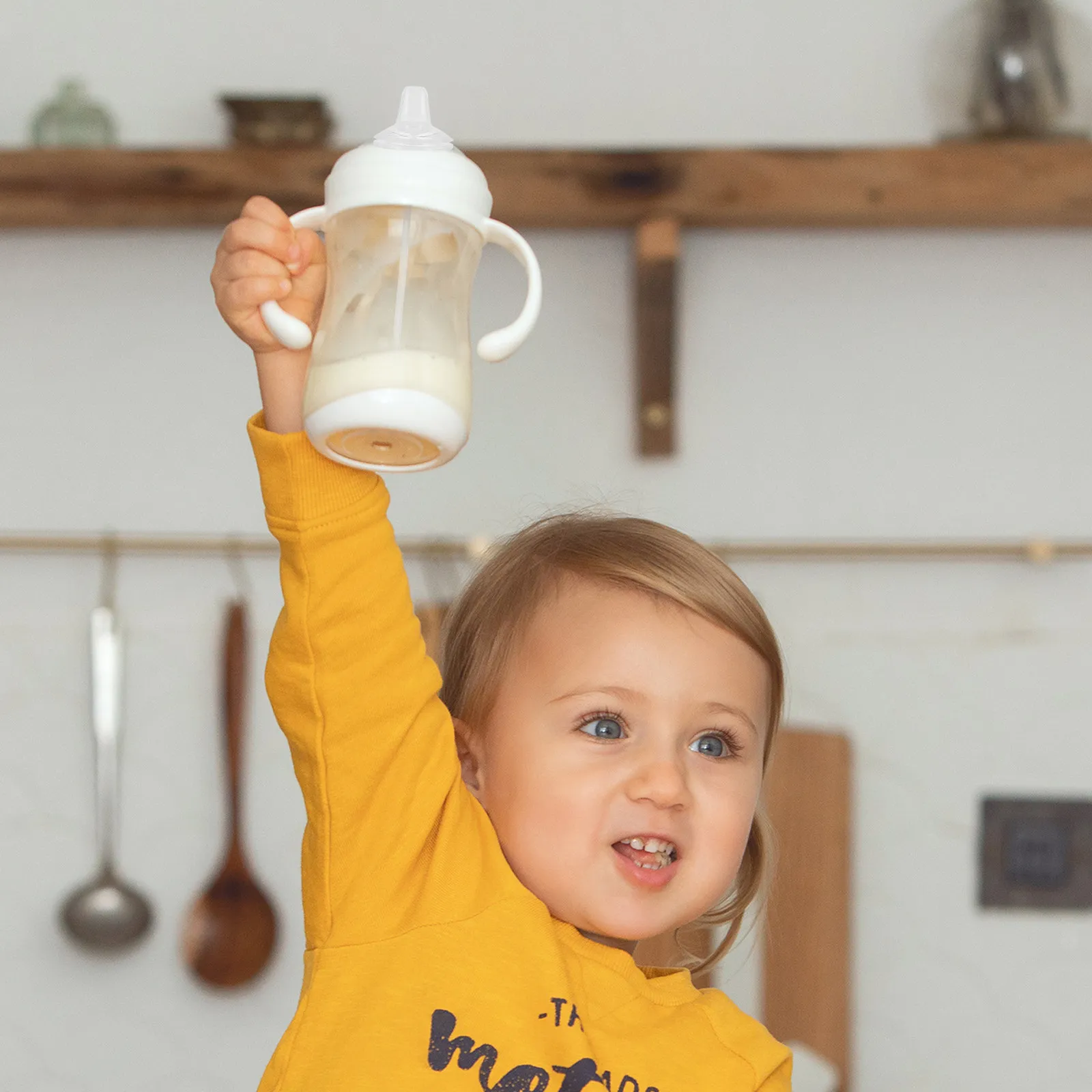 Набор из 3 премиальных силиконовых пустышек-сосок прозрачного цвета для младенцев и новорожденных, для прорезывания зубов, успокаивающий эффект, круглая форма, безопасный дизайн
Набор из 3 премиальных силиконовых пустышек-сосок прозрачного цвета для младенцев и новорожденных, для прорезывания зубов, успокаивающий эффект, круглая форма, безопасный дизайн