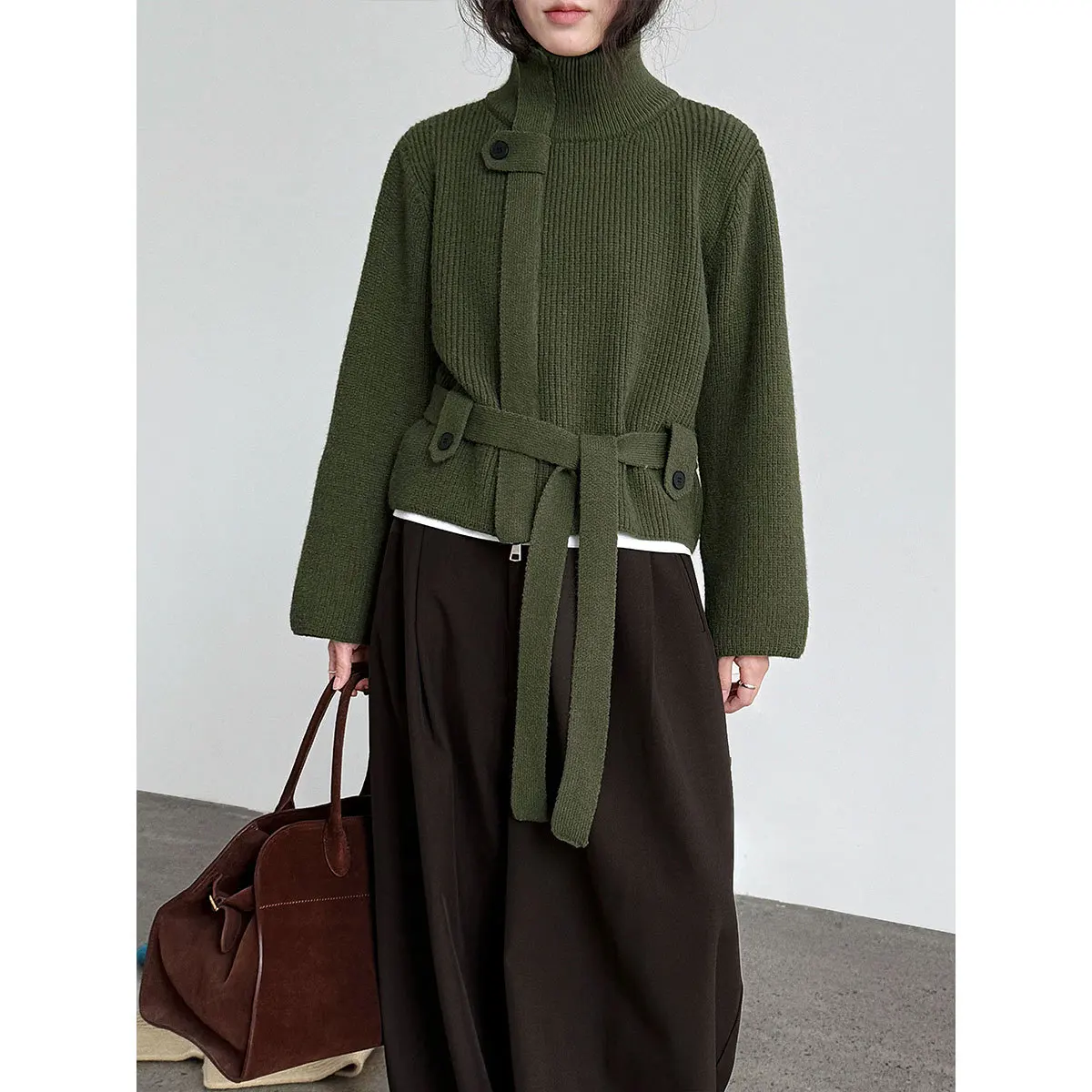 SuperAen Lace-up Waist Knitted Cardigan Coats for Women Stand-up Collar Design Autumn and Winter New Coats
SuperAen Lace-up Waist Knitted Cardigan Coats for Women Stand-up Collar Design Autumn and Winter New Coats