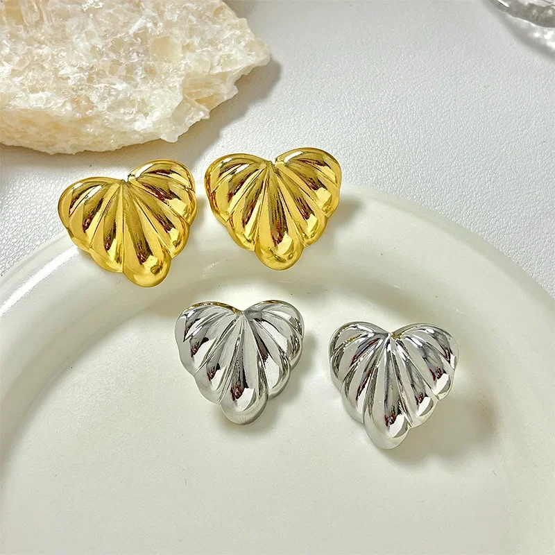 316L Stainless Steel Exaggerated Heart Drop Earrings Smooth Chunky For Women Gold Plated Stud Earrings Luxury Party Jewelry Gift
316L Stainless Steel Exaggerated Heart Drop Earrings Smooth Chunky For Women Gold Plated Stud Earrings Luxury Party Jewelry Gift