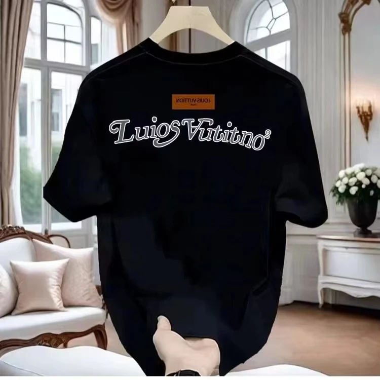 25-26 летняя новая футболка с коротким рукавом, свободная и универсальная модная уличная роскошная брендовая футболка с коротким рукавом и принтом букв, унисекс
25-26 летняя новая футболка с коротким рукавом, свободная и универсальная модная уличная роскошная брендовая футболка с коротким рукавом и принтом букв, унисекс