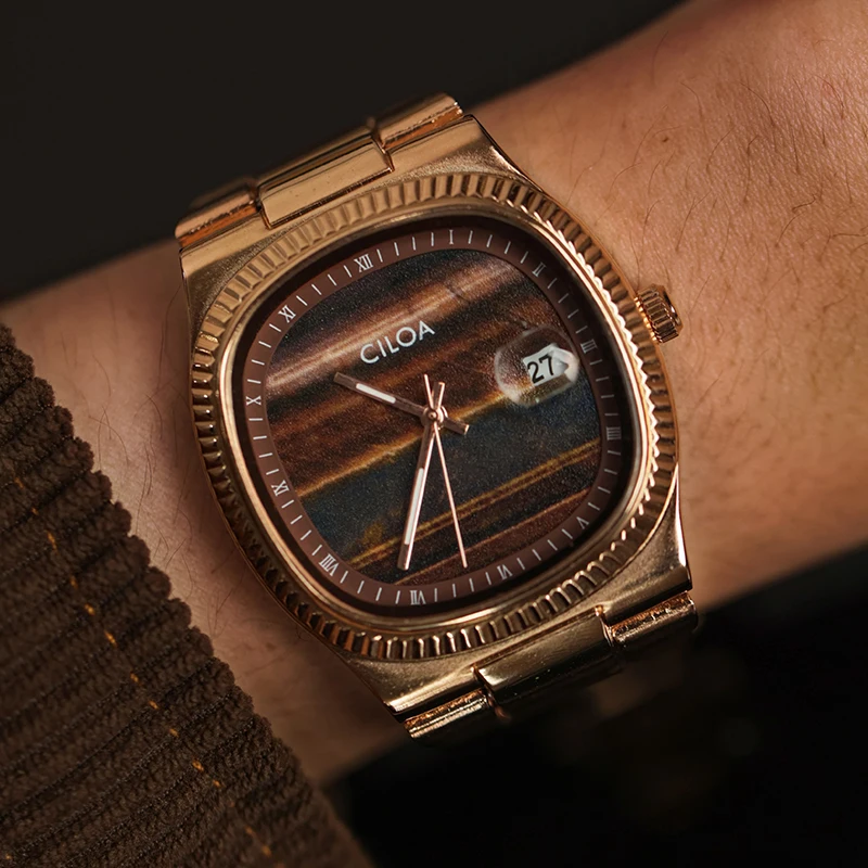 CILOA brown square watch men's retro high quality trendy fashion send boyfriend light luxury gift brand authentic quartz watch 
CILOA brown square watch men's retro high quality trendy fashion send boyfriend light luxury gift brand authentic quartz watch