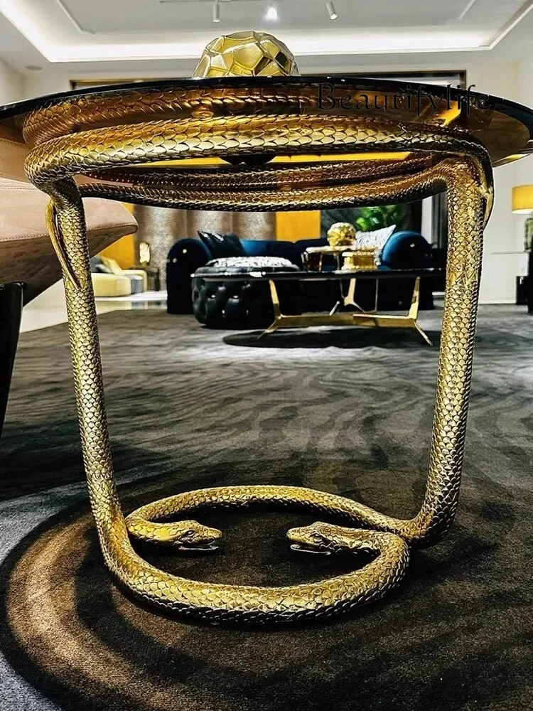 Italian Light Luxury Side Table Modern Luxury Snake-Shaped round Coffee Table Villa Designer Model Sofa Corner Table
Italian Light Luxury Side Table Modern Luxury Snake-Shaped round Coffee Table Villa Designer Model Sofa Corner Table