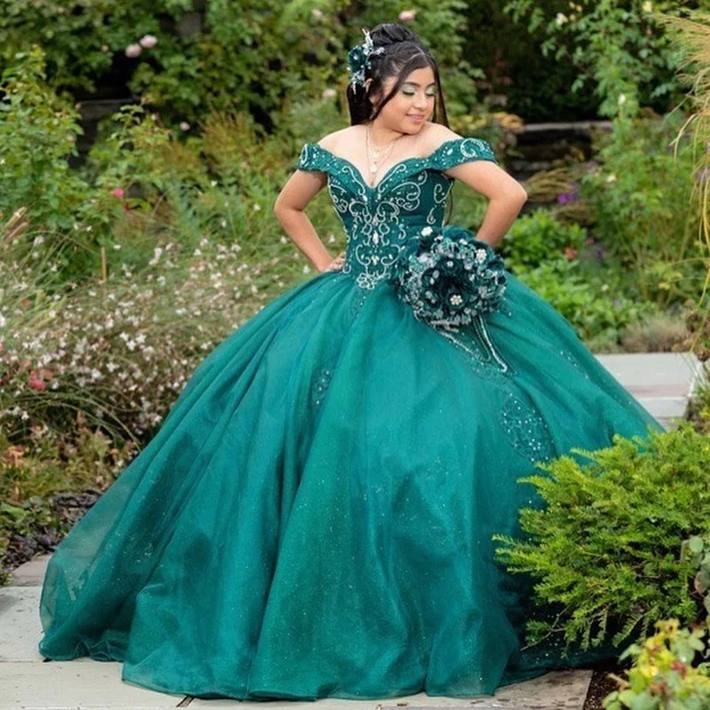 2023 Shiny Emerald Green Quinceanera Dresses Ball Gown Applique Party Gowns Vestido De Festa Sweet 16 Dress
2023 Shiny Emerald Green Quinceanera Dresses Ball Gown Applique Party Gowns Vestido De Festa Sweet 16 Dress