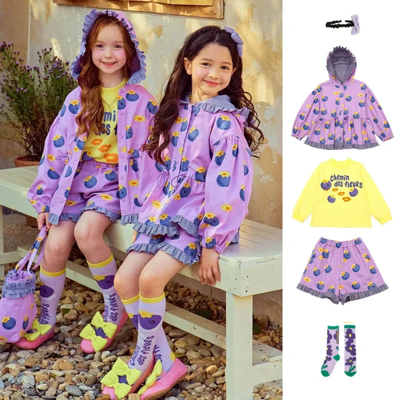 In stock! BEBEBEBE 2025 spring new girls' print hooded jacket cute children's long-sleeved trench coat sweater
In stock! BEBEBEBE 2025 spring new girls' print hooded jacket cute children's long-sleeved trench coat sweater