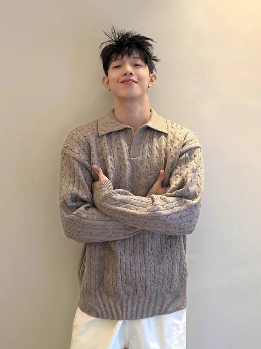 Men's Long Sleeve Shirt Knitted Sweater Autumn Winter Loose Fit Comfortable Soft Style Casual V-Neck T-Shirt Inner Wear
Men's Long Sleeve Shirt Knitted Sweater Autumn Winter Loose Fit Comfortable Soft Style Casual V-Neck T-Shirt Inner Wear
