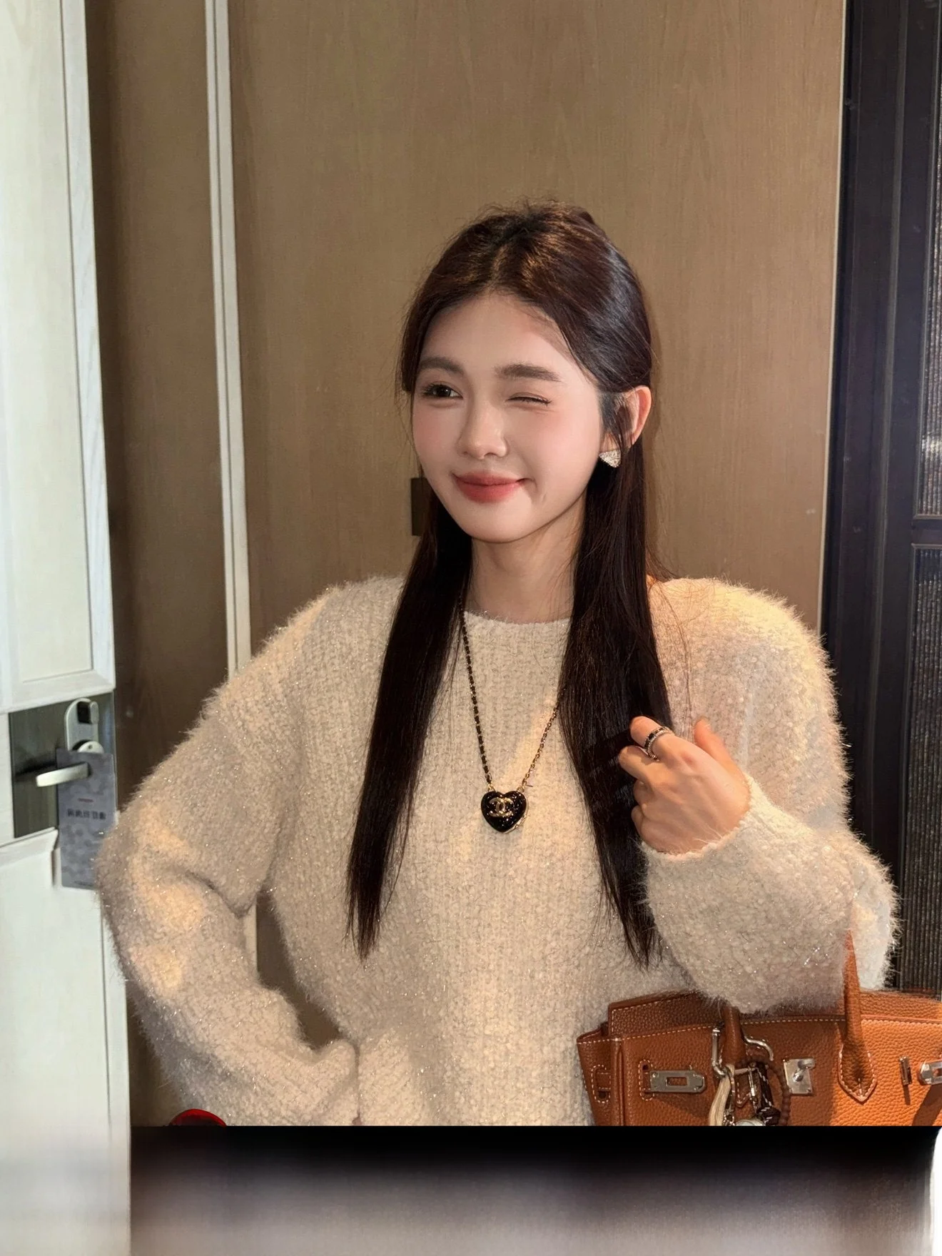 UKILAU Korean Sle Lazy Soft Plump Long Sve round Ne Women's Inner Wear Sweater Thi Fluffy Base Layer Top for Autumn ...
UKILAU Korean Sle Lazy Soft Plump Long Sve round Ne Women's Inner Wear Sweater Thi Fluffy Base Layer Top for Autumn ...