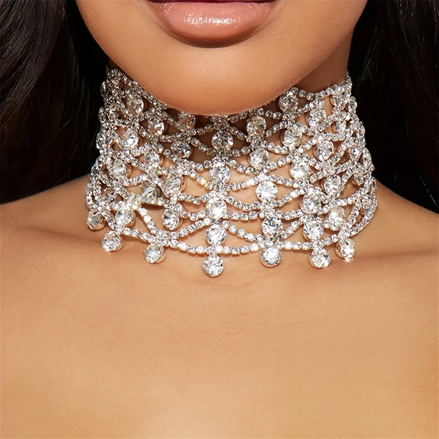 Sexy Luxury Hollow Rhinestone Crystal Choker Necklace Elegant Wedding Jewelry Accessories For Women Chocker
Sexy Luxury Hollow Rhinestone Crystal Choker Necklace Elegant Wedding Jewelry Accessories For Women Chocker