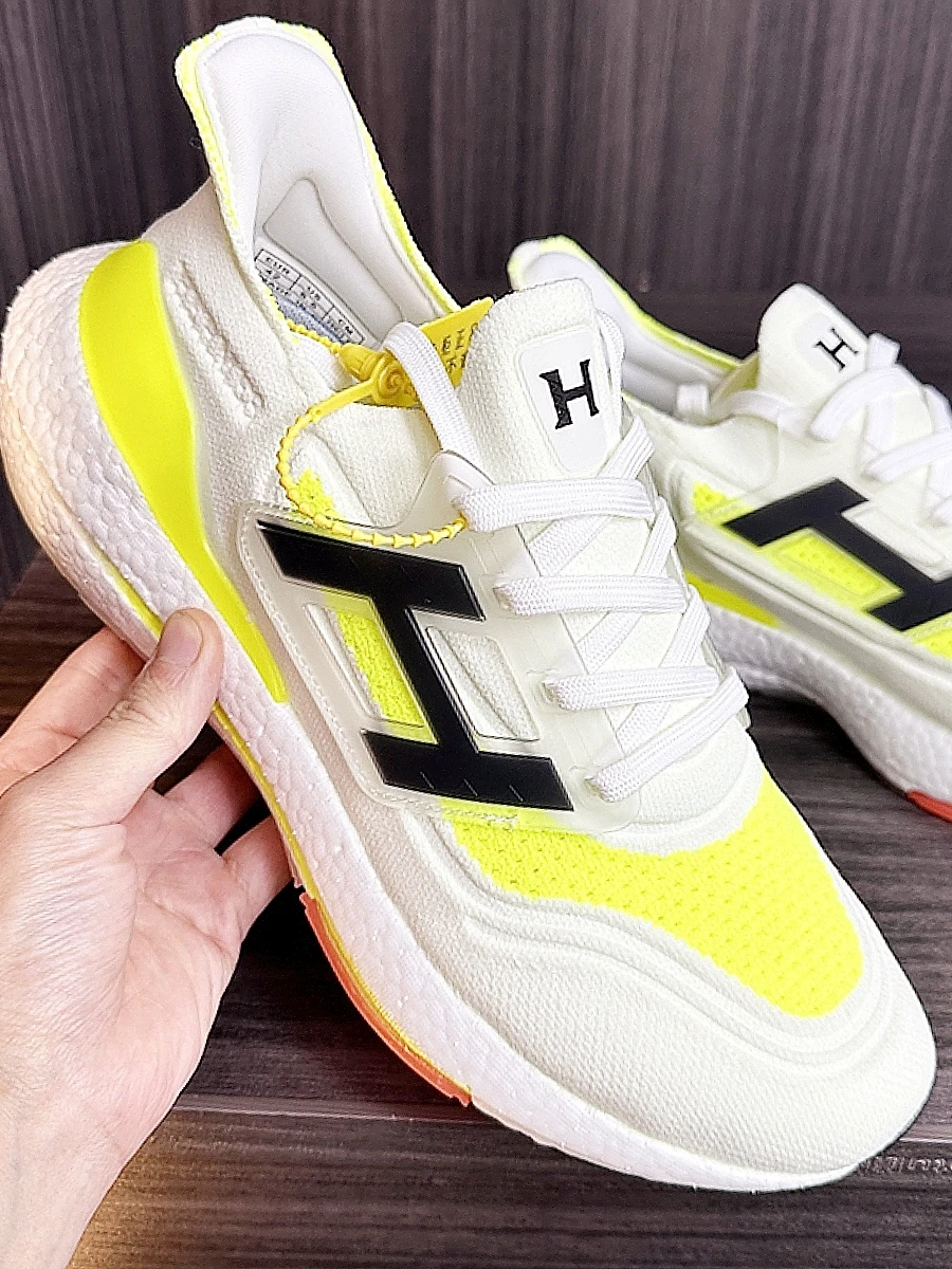 Summer New Style Men's And Women's Sports Casual Running Shoes Big Bottom Shock Absorption Fashionable Leisure Shoes
Summer New Style Men's And Women's Sports Casual Running Shoes Big Bottom Shock Absorption Fashionable Leisure Shoes