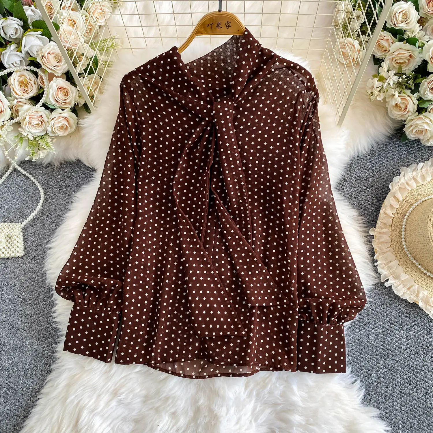 French Elegant Polka Dot Print Blouse Women Summer Lightweight Chiffon Shirt with Bow Tie & Lantern Sleeves Female Top BL446
French Elegant Polka Dot Print Blouse Women Summer Lightweight Chiffon Shirt with Bow Tie & Lantern Sleeves Female Top BL446