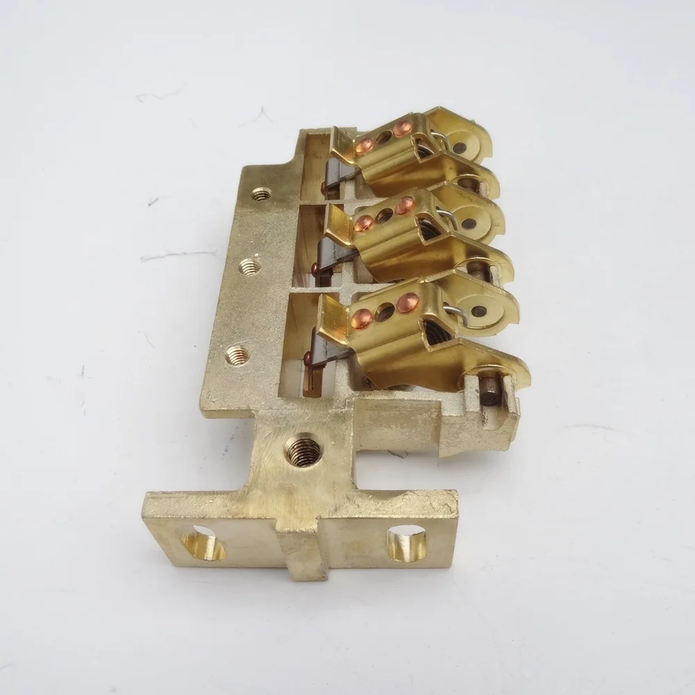 Copper Carbon Brush Holder for Industrial Motors Motor Accessories
Copper Carbon Brush Holder for Industrial Motors Motor Accessories