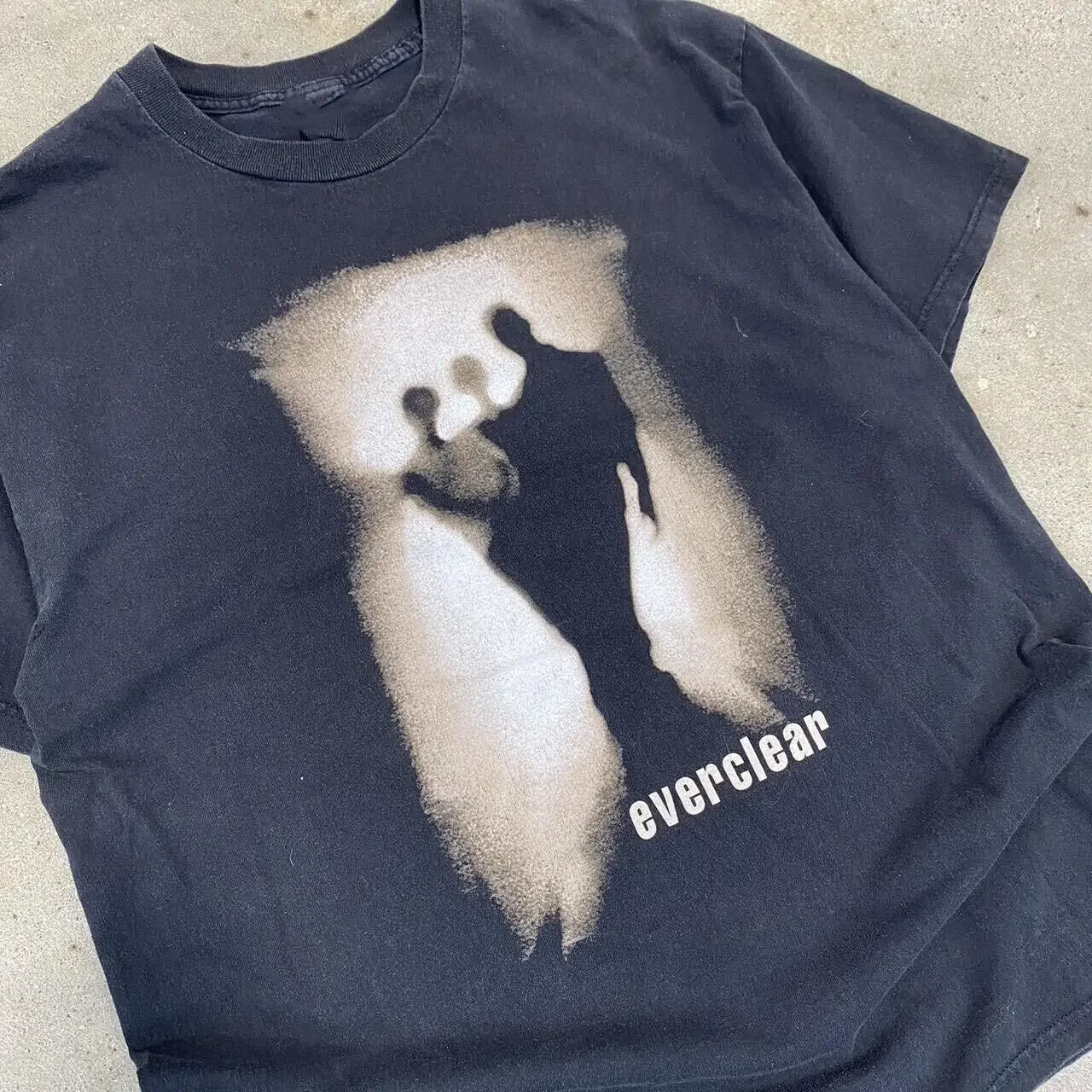 Хлопковая черная рубашка унисекс Vtg Everclear KK798 с длинными рукавами, все размеры
Хлопковая черная рубашка унисекс Vtg Everclear KK798 с длинными рукавами, все размеры