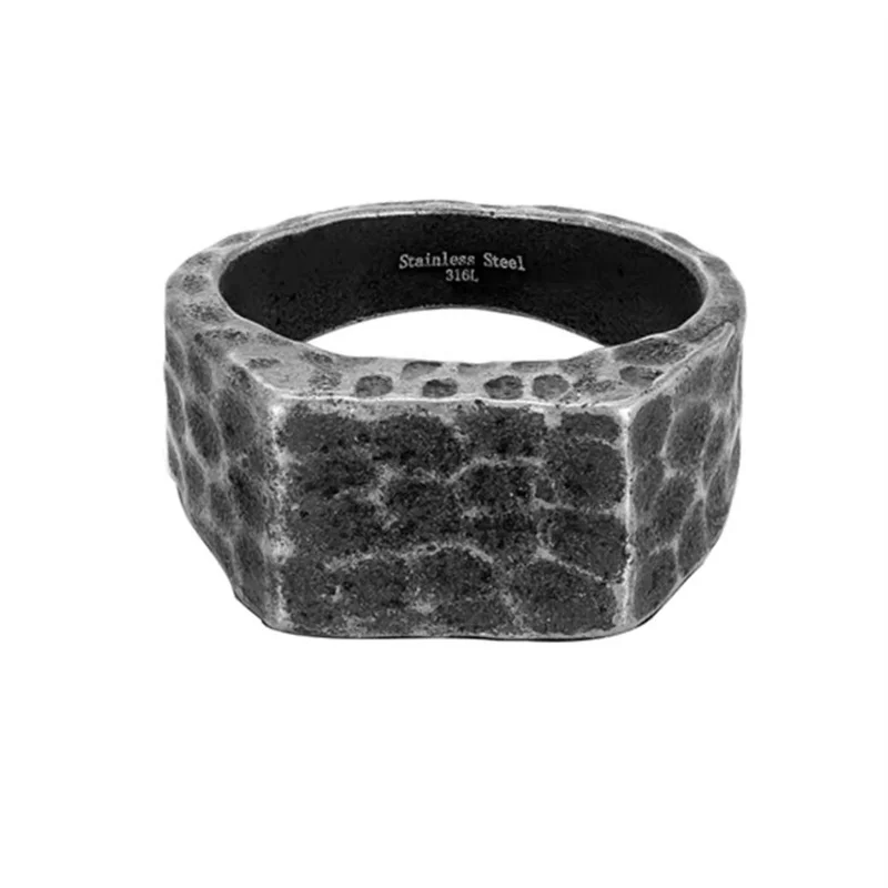 Fashion Heavy Industry Vintage Hammer Pattern Ring Trendy Men's Titanium Steel Square Crack Light Luxury Top Quality Gifts
Fashion Heavy Industry Vintage Hammer Pattern Ring Trendy Men's Titanium Steel Square Crack Light Luxury Top Quality Gifts