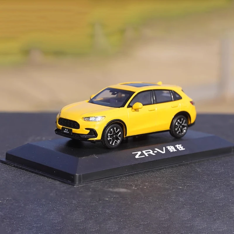 Оригинальный литой под давлением масштаб 1:43 ZR-V 2023, модель внедорожника из сплава, готовый продукт, имитация игрушки, статическая модель, коллекция, подарок, сувенир
Оригинальный литой под давлением масштаб 1:43 ZR-V 2023, модель внедорожника из сплава, готовый продукт, имитация игрушки, статическая модель, коллекция, подарок, сувенир