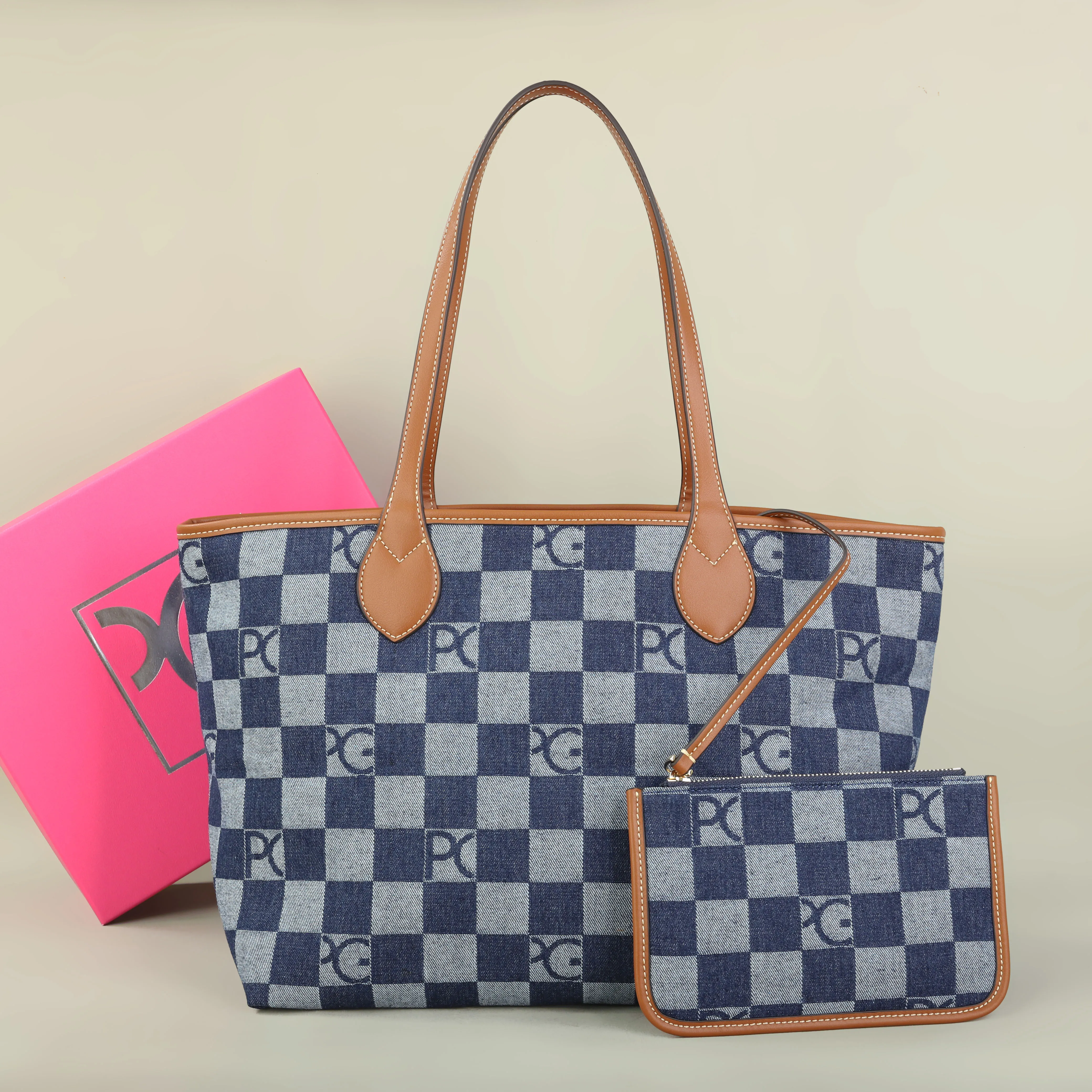 PG PATSY GARIS Luxury Brand Fashion Printed Women's Handbag 2026 Classic Commuting Multi functional Large Capacity Handbag
PG PATSY GARIS Luxury Brand Fashion Printed Women's Handbag 2026 Classic Commuting Multi functional Large Capacity Handbag