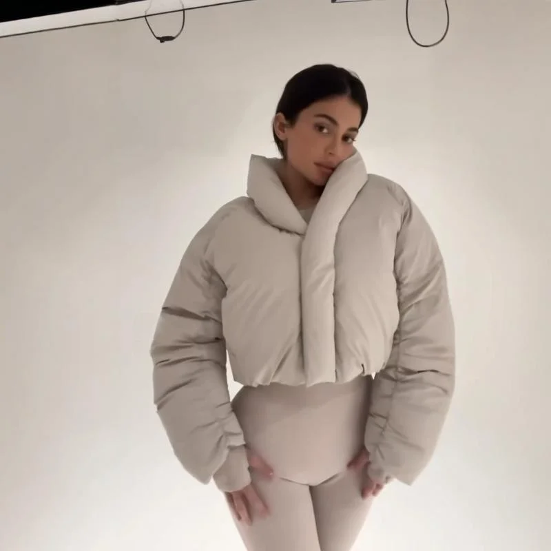 Куртка KHY Qingguo с клеевым воротником, ультратонкая, из хлопка, свободного кроя, на молнии, теплая, в уличном стиле, женская, модная
Куртка KHY Qingguo с клеевым воротником, ультратонкая, из хлопка, свободного кроя, на молнии, теплая, в уличном стиле, женская, модная