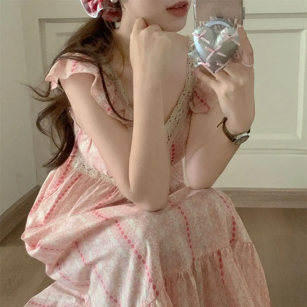 Fashion with Chest Bra Women's Pajama Dress V Neck Lace Sleeveless Nightdress High Waist Loose Sweet Nightgowns Girls
Fashion with Chest Bra Women's Pajama Dress V Neck Lace Sleeveless Nightdress High Waist Loose Sweet Nightgowns Girls