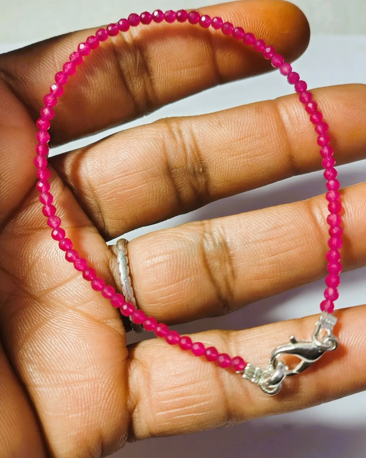 Rose Foncé Rubis Gemme 2 MM Rond Perles 925 Argent Fin Corde Bracelet
Rose Foncé Rubis Gemme 2 MM Rond Perles 925 Argent Fin Corde Bracelet