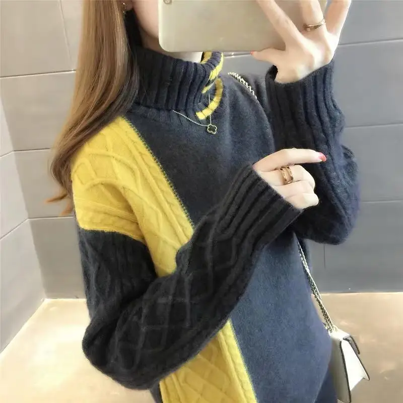2023 Autumn and Winter Women's Contrast Pullover Loose High Neck Knit Underlay Screw Thread Fashion Casual Formal Tops
2023 Autumn and Winter Women's Contrast Pullover Loose High Neck Knit Underlay Screw Thread Fashion Casual Formal Tops
