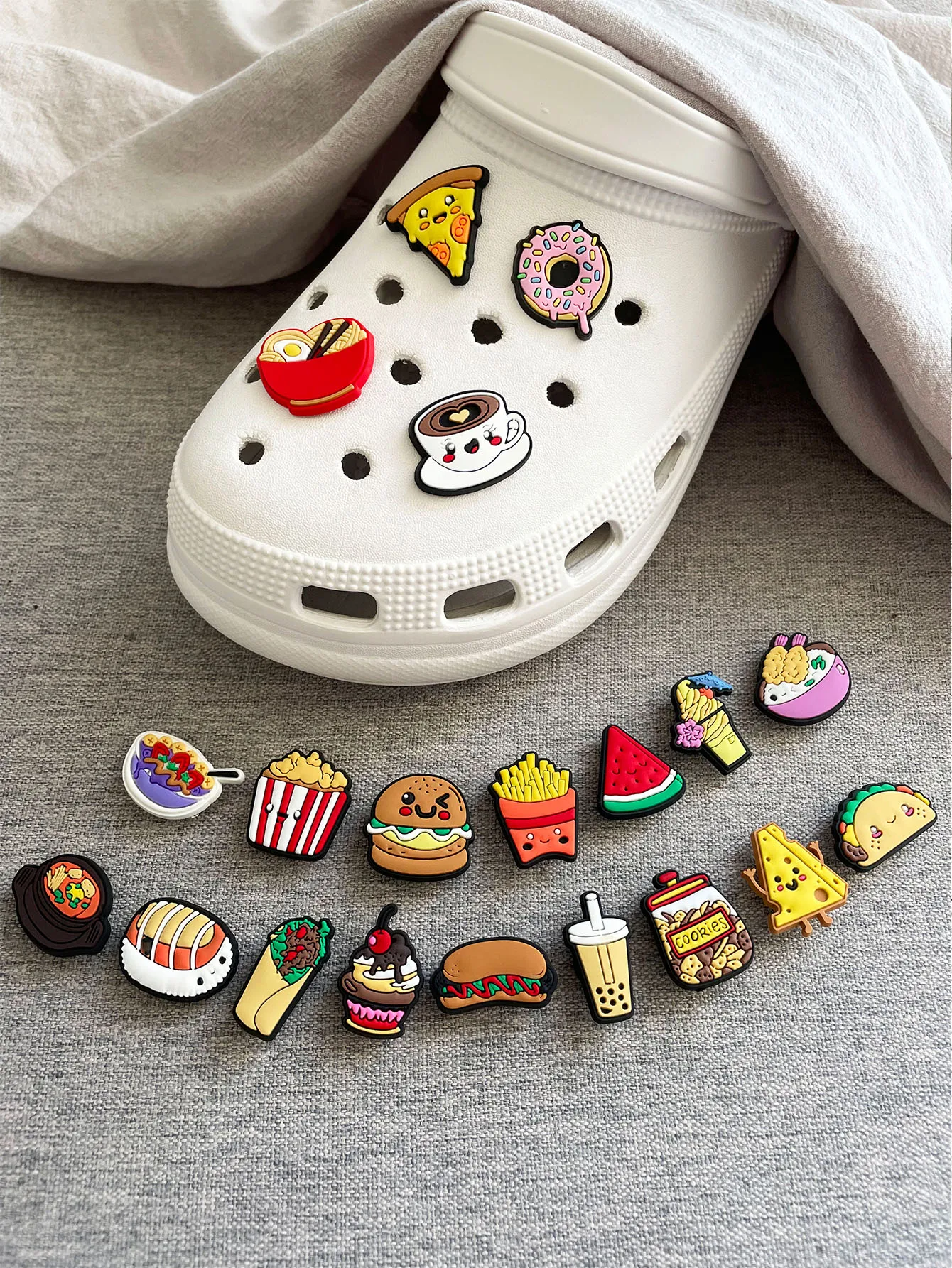 20Pcs Food Series Shoe Charms for Bubble Slides Sandals, PVC Shoe Decorations Accessories For Christmas Birthday Gift Part
20Pcs Food Series Shoe Charms for Bubble Slides Sandals, PVC Shoe Decorations Accessories For Christmas Birthday Gift Part