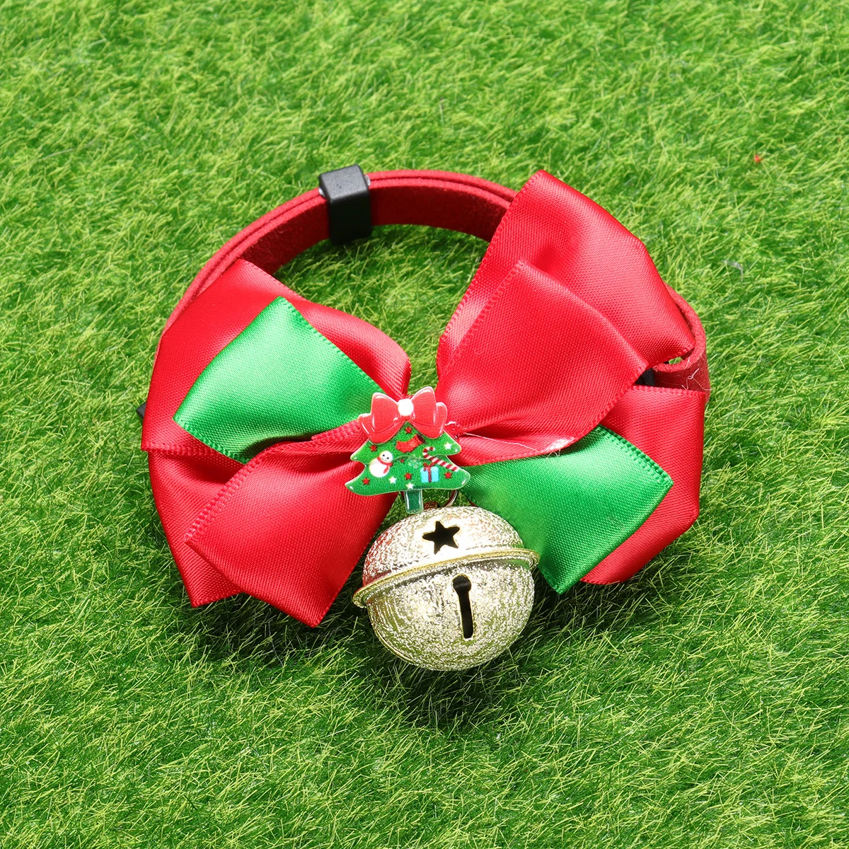 Festive Christmas Pet Collar with Bell and Bow Tie Adjustable Dog Cat Neckband Holiday Party Costume Cute Animal Accessory
Festive Christmas Pet Collar with Bell and Bow Tie Adjustable Dog Cat Neckband Holiday Party Costume Cute Animal Accessory