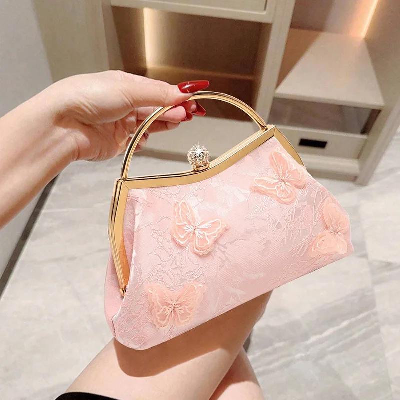 2026 Jacquard three-dimensional butterfly diamond-encrusted clip bag temperament elegant women's dinner bag bridal bag
2026 Jacquard three-dimensional butterfly diamond-encrusted clip bag temperament elegant women's dinner bag bridal bag