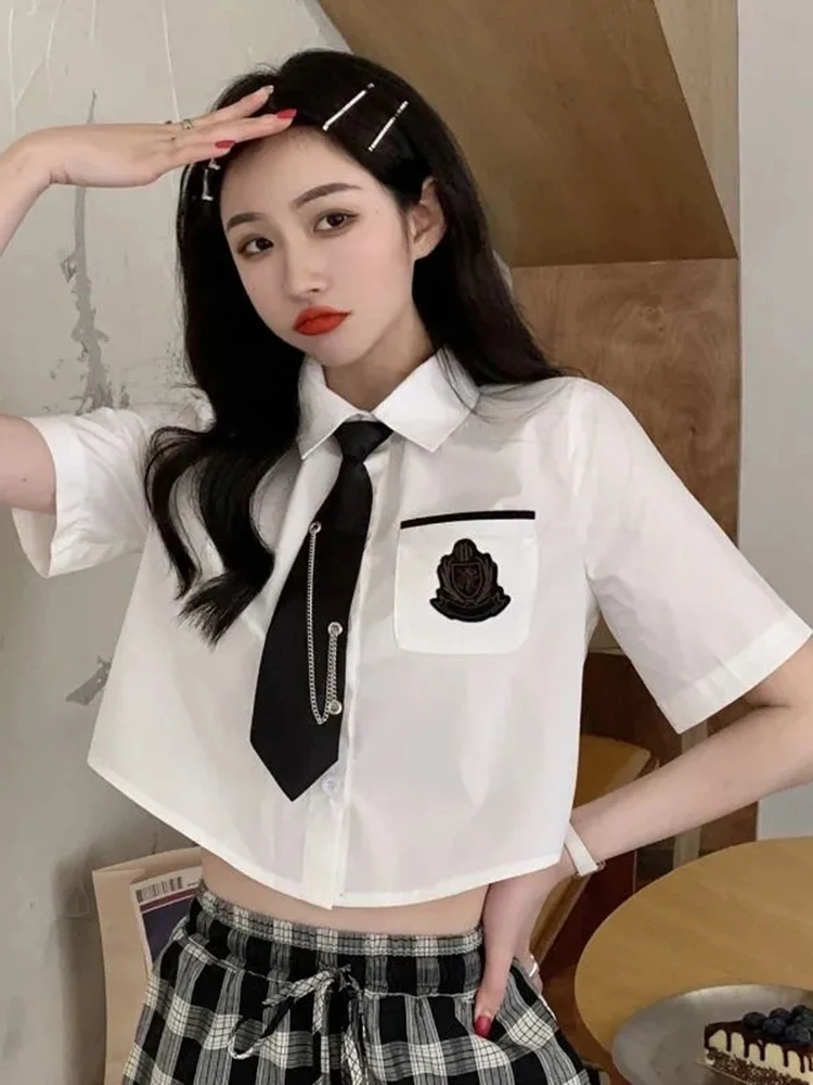 Zoki Chic Tie Jk Укороченная рубашка Женская в стиле преппи дизайнерская Повседневная Блузка японская Милая свободная мода милые летние женские белые топы
Zoki Chic Tie Jk Укороченная рубашка Женская в стиле преппи дизайнерская Повседневная Блузка японская Милая свободная мода милые летние женские белые топы