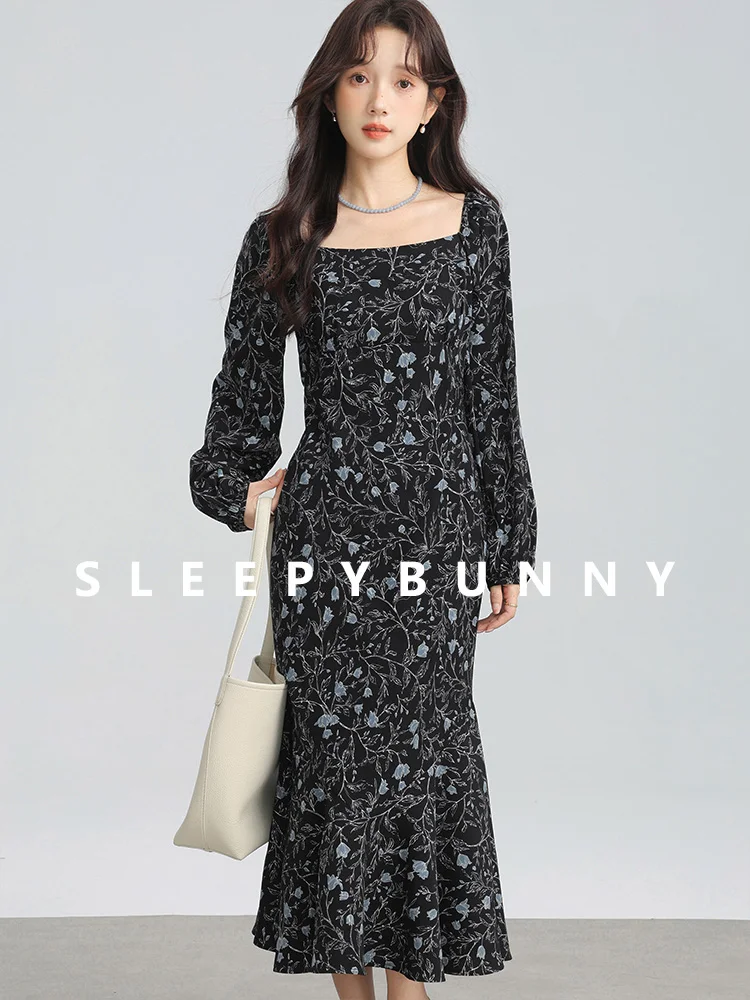 Elegant Square Neck Floral Mermaid Midi Dress for Women - Vintage Long Sleeve Slim Fit High Waist A-line Dress for Fall 2025
Elegant Square Neck Floral Mermaid Midi Dress for Women - Vintage Long Sleeve Slim Fit High Waist A-line Dress for Fall 2025